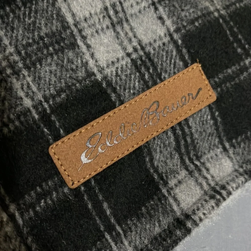 EDDIE BAUER Pet, Dog coat, plaid and solid gray, Sherpa lining, NWT LG (23G4C28) - Picture 4 of 7